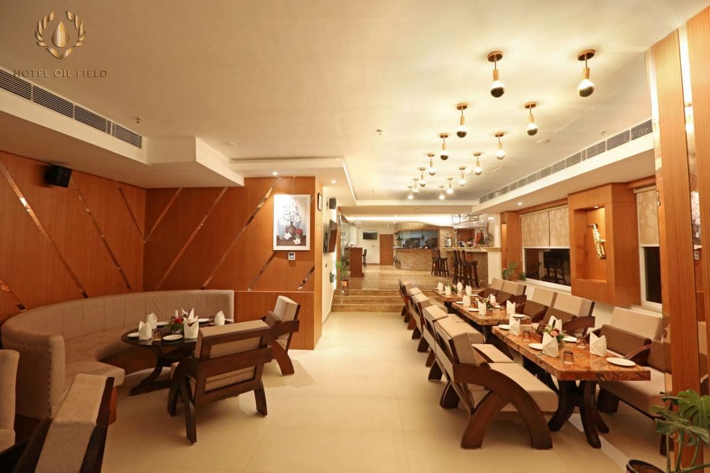 Lounge Hotel Oil Field