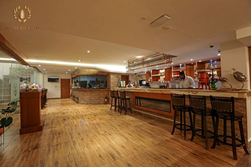 Lounge Hotel Oil Field