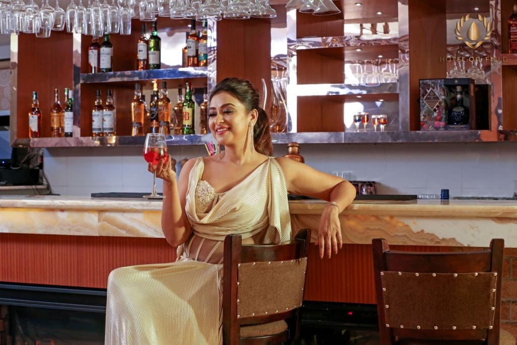 Lounge Hotel Oil Field